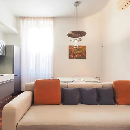 Apartment Bright Apartment In Porta Romana - Vannucci *