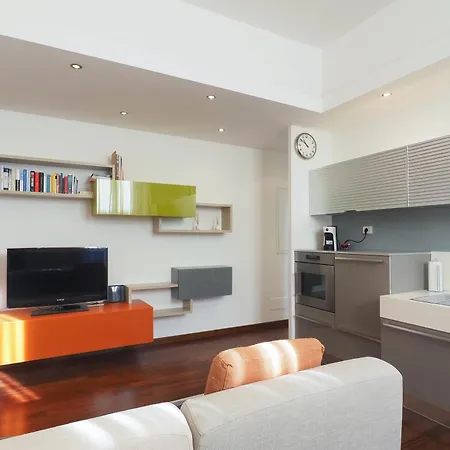 Bright Apartment In Porta Romana - Vannucci *