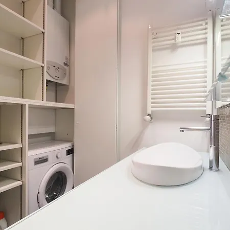Apartment Bright Apartment In Porta Romana - Vannucci