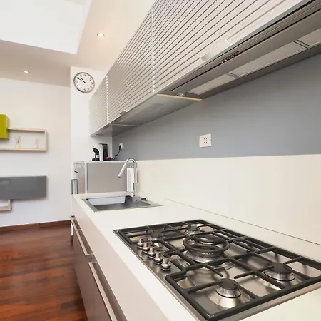 Apartment Bright Apartment In Porta Romana - Vannucci Milan