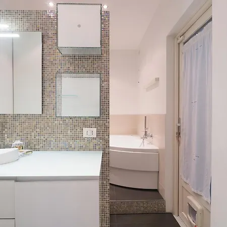 Bright Apartment In Porta Romana - Vannucci Apartment Milan