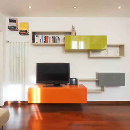 Bright Apartment In Porta Romana - Vannucci
